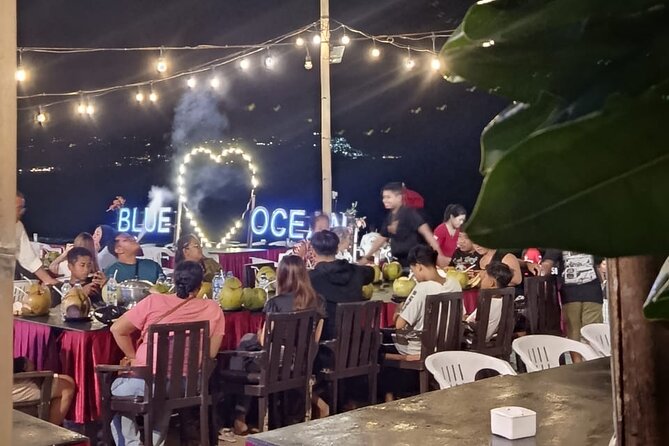 The Uluwatu Tour - Stop 2: Kecak beatboxing choir and the Fire Dance