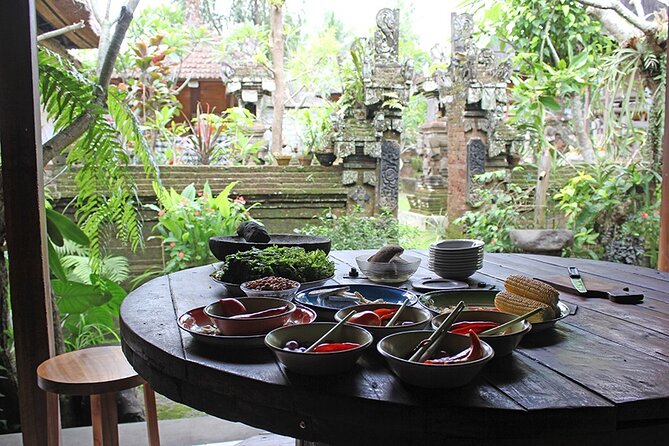 Traditional Balinese Meal in Ubud in Dewa's Family Village Home - What you’ll likely eat: Balinese dishes with real character