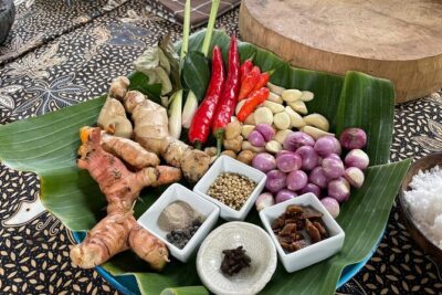 Traditional Tempeh Making & Cooking Balinese Cuisine - Starting at Canang Sari Homestay: time, pace, and who runs it