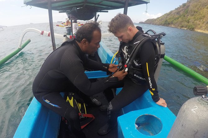 Try Scuba Diving at Padang Bai - Your underwater instructor ratio: staying calm as a beginner