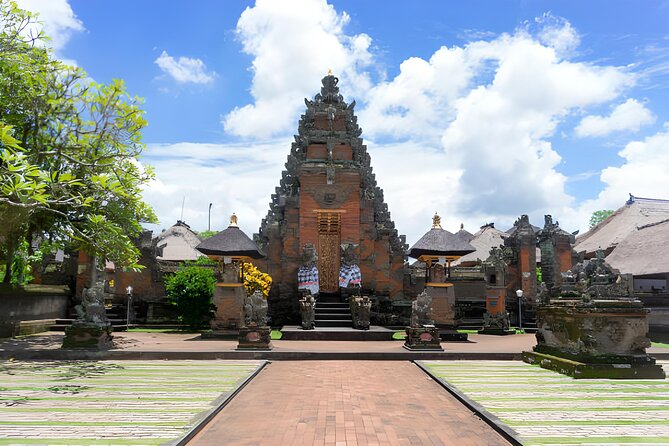 Ubud Bali: Rice Terrace, Waterfall and Tirta empul Day Tour - Tirta Empul Temple and the Melukat Purification