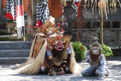 Ubud Combine Mount Batur Kintamani Tour - Sukawati and Ubud craft villages: batik, silver themes, and shopping with purpose