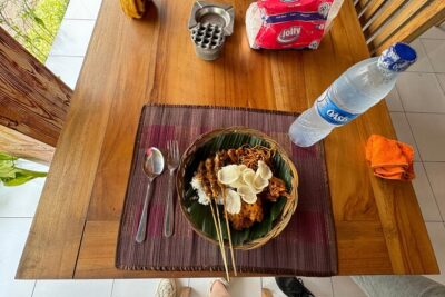 Ubud: Downhill Cycling with Volcano, Rice Terraces and Meal - The downhill cycling: mostly easy riding over about 18km