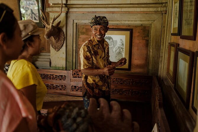 Ubud Guided Walking Tour - Campuhan Ridge Walk and the Dutch colonial thread