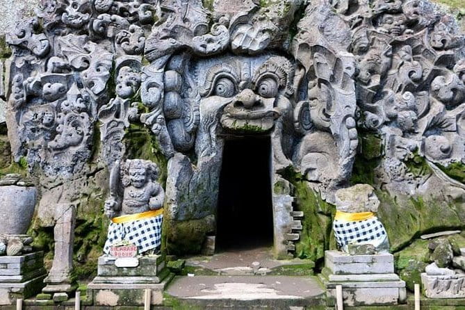 Ubud: Holy Water Temple, Volcano View, Rice Terrace, MonkeyForest - Pickup, Private Vehicle, and the Real Value of the $36.78 Price