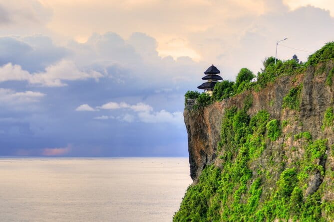Ubud Jungle Swing - Monkey Forest - Water Temple - Waterfall - What a Good Guide Changes on This Tour