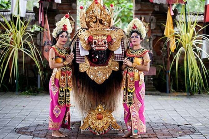 Ubud Private Tour : Ubud Temple and Authentic of Ubud - Sahadewa barong and fire dance: a performance break that adds soul