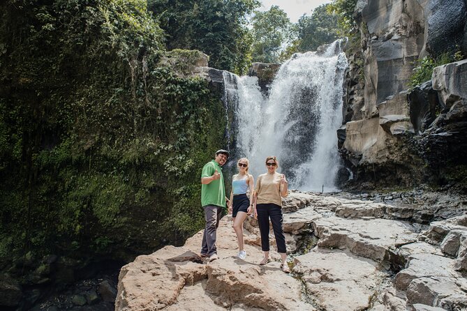 Ubud Small Group Tour: Monkey Forest, Tegalalang Rice Terraces and more - Tegenungan Waterfall: start with a cool-down and good views