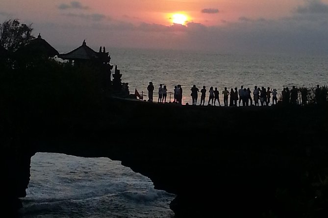 Ubud Tegalalang Rice Teracce & Tanah Lot Tour - Morning pickup and Legong Fine Art of Batik (start strong, start early)
