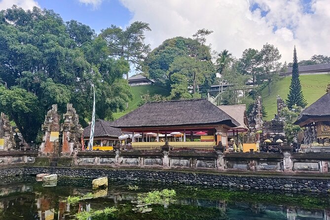 Ubud Tirta Empul Temple Tour with Purification Experience - Timing and pacing: 2 hours that usually feel focused