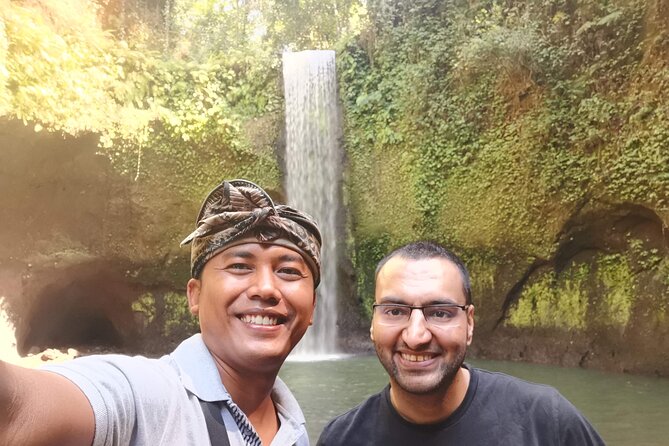 Ubud Village, Tegalalang Rice Terrace Swing, Tirta Empul Temple and Waterfafall - Stop 5: Tibumana Waterfall and why the road is part of the show