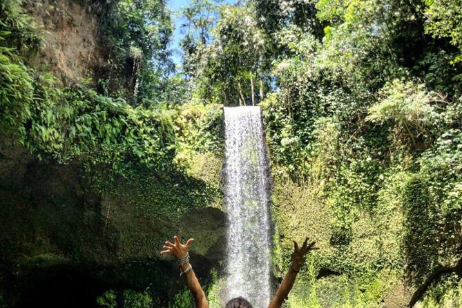 Ubud Waterfalls, Rice Terrace & Jungle Swing - Private Tour - Stop 3: Tukad Cepung’s cave setting and sun-ray effect
