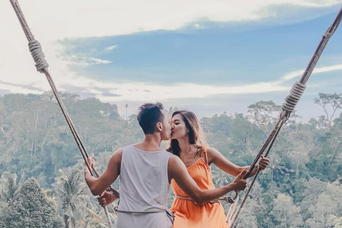 Ubud Waterfalls, Rice Terrace & Jungle Swing - Private Tour - Stop 1: Kanto Lampo Waterfall and its tiered rock drama