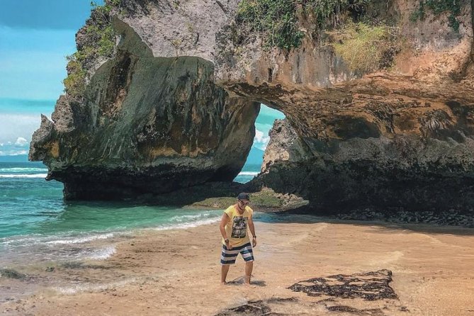 Uluwatu Instagram Tour: Unforgettable Beaches (Private & All-Inclusive) - Bingin Beach and Karang Boma Cliff: Views You Can Time Right