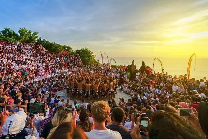 Uluwatu Kecak Tickets A Spectacular Show - Why Uluwatu Kecak and Fire Dance Feels Like Bali’s Signature Night Out