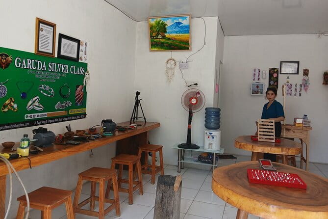 Uluwatu Silver Class: A Unique Jewelry-Making Experience in Bali - The step-by-step process: from design choice to finished shine