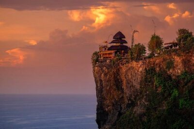 Uluwatu Temple & Kecak Fire Dance Show (Include All Tickets) - Getting There Comfortably from Seminyak (Without the Headache)