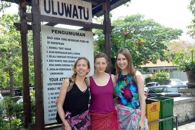 Uluwatu tour & Balinese kecak dance - Kecak Fire Dance: The Ramayana Chant That Really Pulls You In