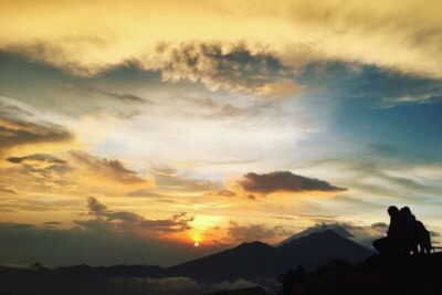Watch the sunrise from the top of Mount Batur volcano - Getting There: Pickup, the Long Day, and What to Expect