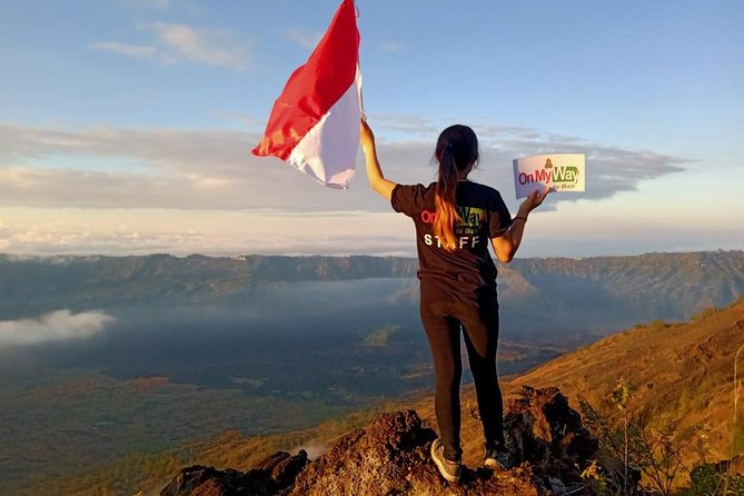 Watch the sunrise from the top of Mount Batur volcano - Summit Sunrise: Great Views, Real Crowds, and How to Handle It
