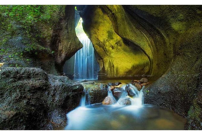 Waterfall Tour:Tegenungan-Kanto Lampo-Tukad Cepung and Tibumana- Free transport - Stop 2: Kanto Lampo Waterfall and its 24-hour advantage