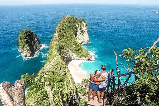 West Nusa Penida Island - Instagram Tour - Crystal Bay: the quieter coast stop with a beachy payoff