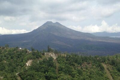 Wonderful 3 Days of Bali Private Guided Tour All Inclusive - Day 1: Barong & Kris dance, Celuk silver/gold, Monkey Forest, and the Batur hot-spring combo