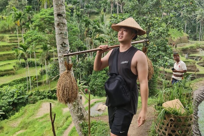 Wonderful 3 Days of Bali Private Guided Tour All Inclusive - Day 2: Mengwi’s Taman Ayun, Tanah Lot rock temple, Padang Padang beach, and the Uluwatu sunset sequence