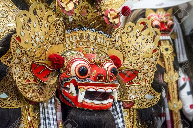 Wonderful Of Ubud Tours - Craft villages day: Mas Carving, batik, and Celuk silver